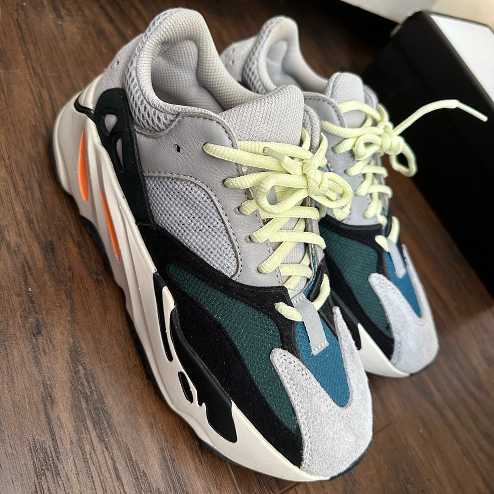 Yeezy Boost 700 Wave Runner